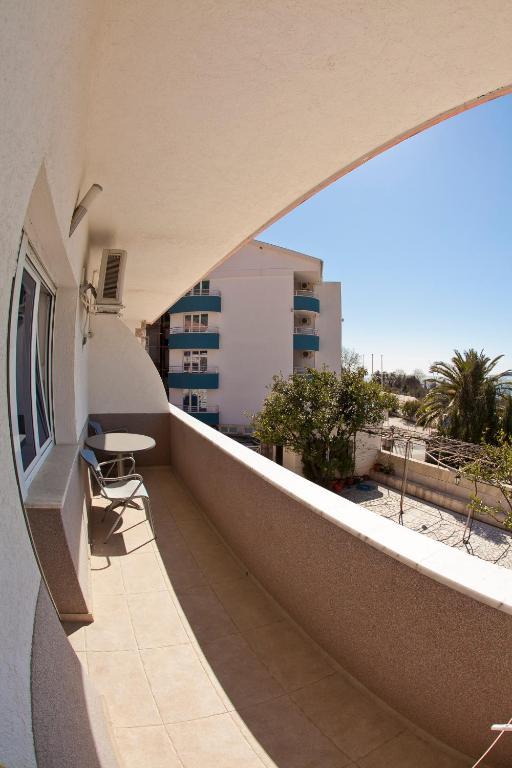 Apartments Stefan Becici  Bagian luar foto